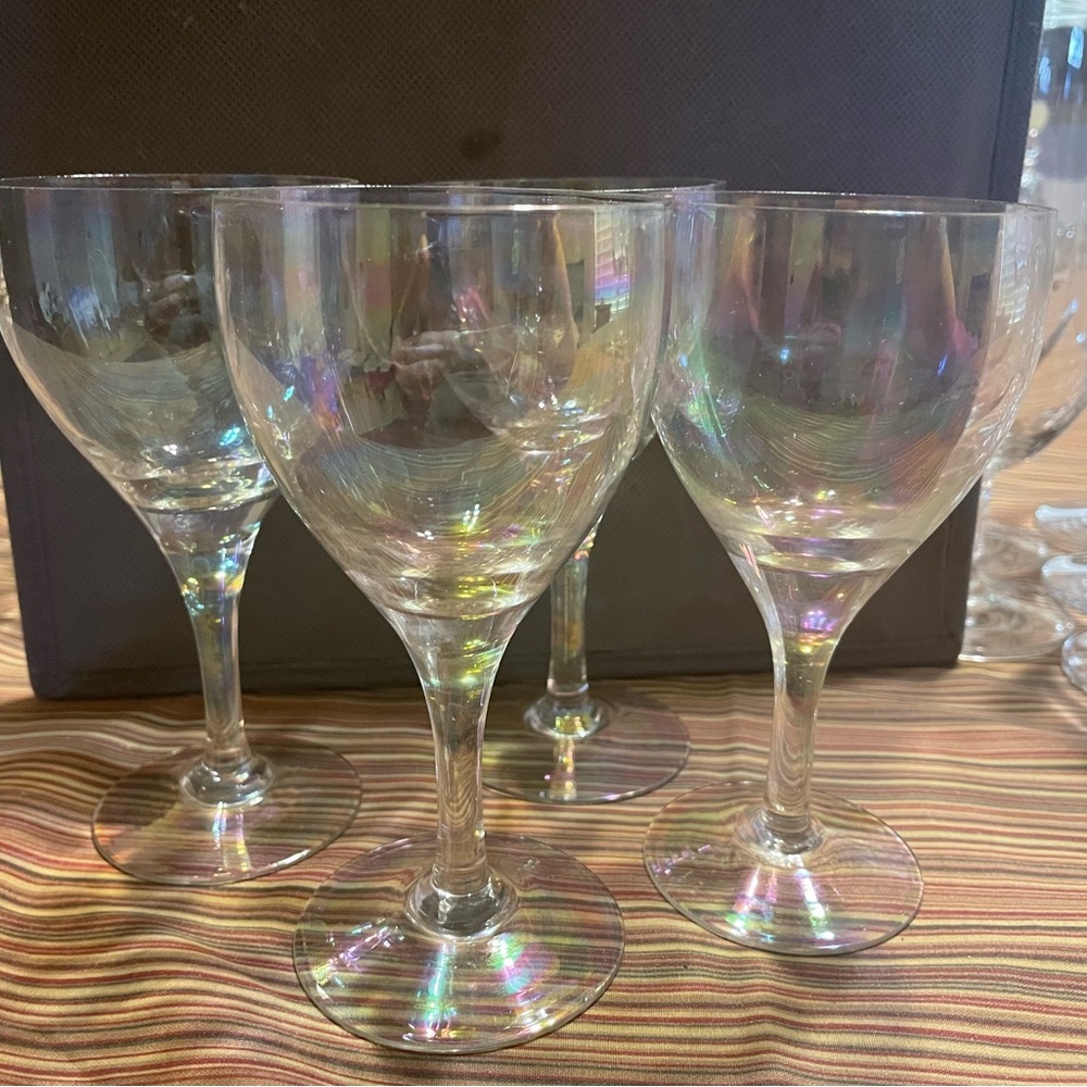 Iridescent Wine Glass Set